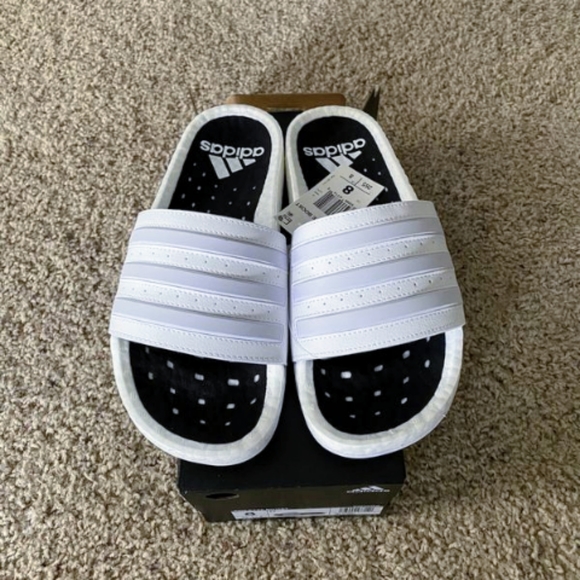 Foot wear - Picture 2 of 2